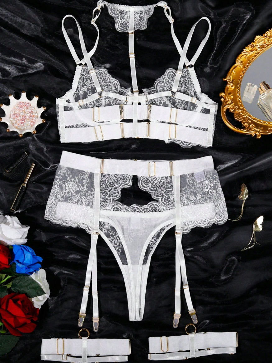 White Love Tease Lace Bra and Garter Set - PureDiva